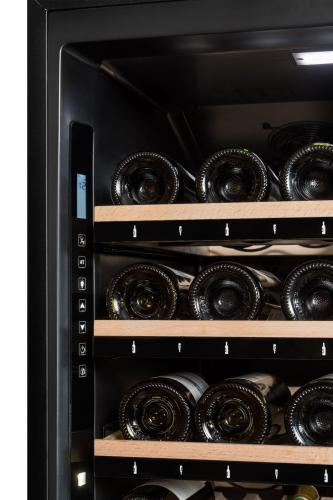 Winiarka wolnostojąca La Sommeliere ECELLAR150