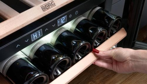 Winiarka do zabudowy BERG BRGSW24